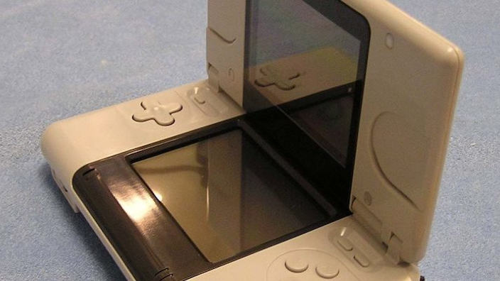 Ritrovate le foto del prototipo del Nintendo DS